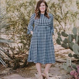 Wren & Ivory Flamingo Urban 2X MIDI dress